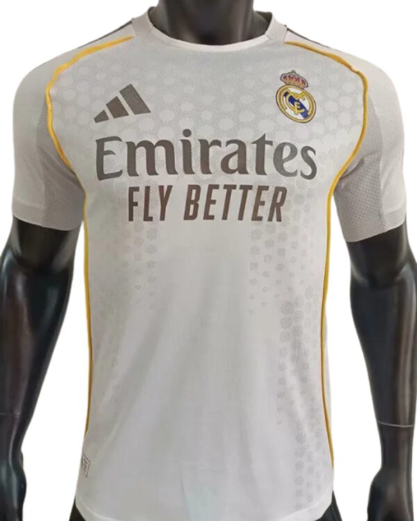 Camiseta Real Madrid local 2025/2026